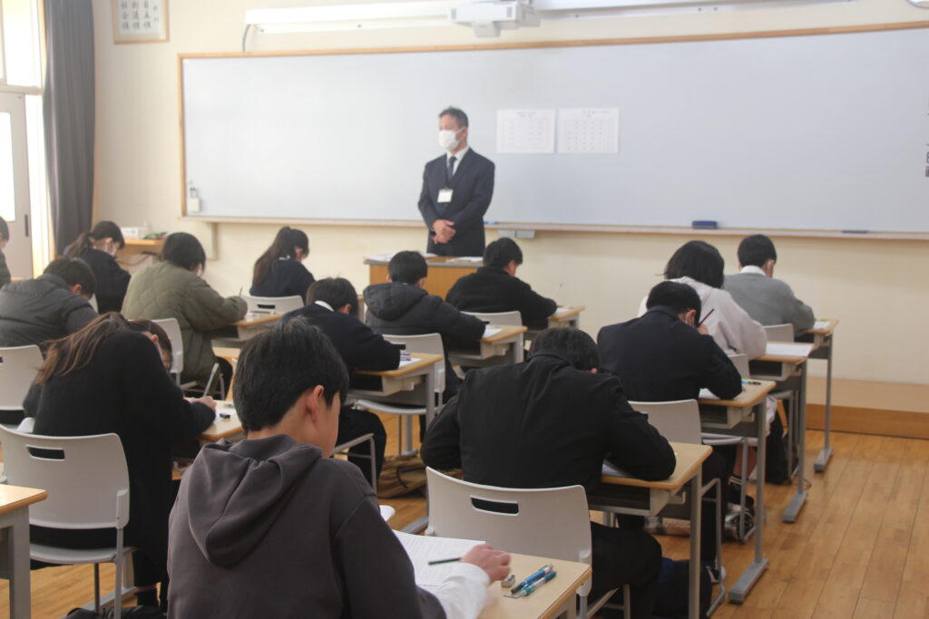 ☆美濃加茂中学校入試を行いました☆